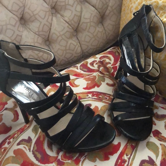 Ladies Sandals - Picture 2 of 4